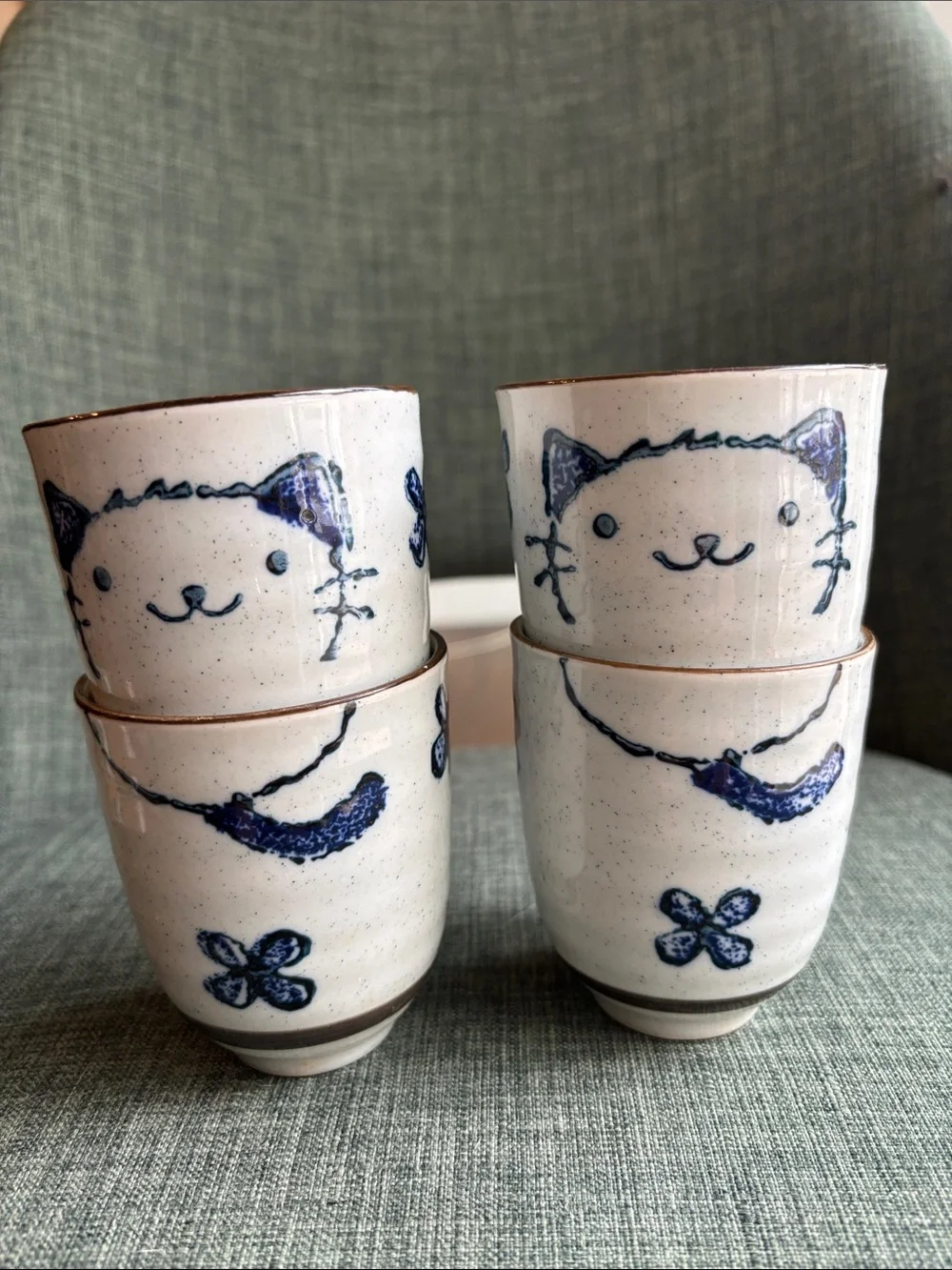 Japanese cat Handmade Ceramic kitty adorable tea Sake Cups Set of 4 cute signed